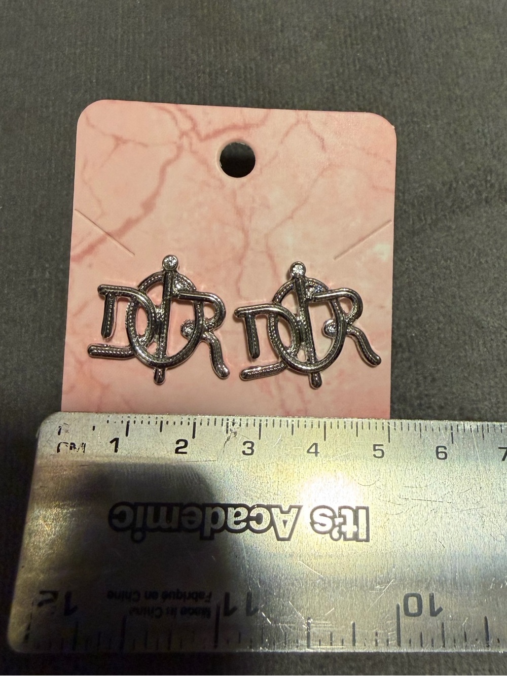 DIOR Script Logo Stud Earrings - Picture 4 of 9